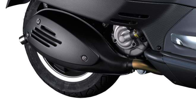 Bild von Auspuffabdeckung Piaggio Vespa GTS/GTS Super, Carbon-Look